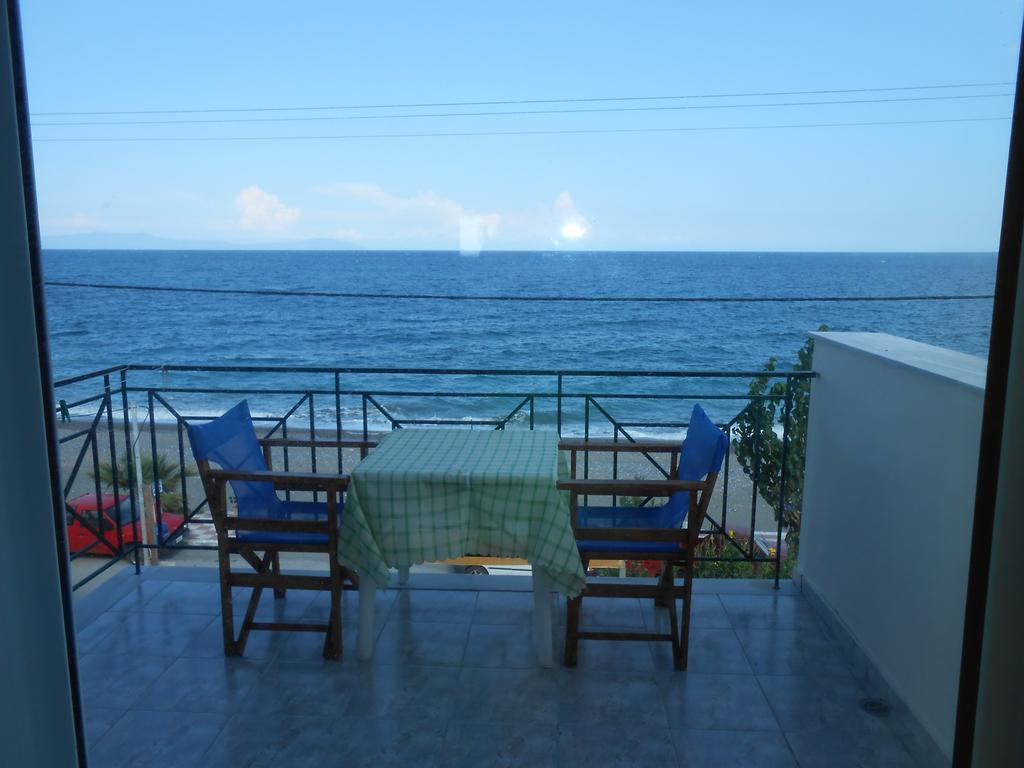 Asimenia Studios Achladi Room photo